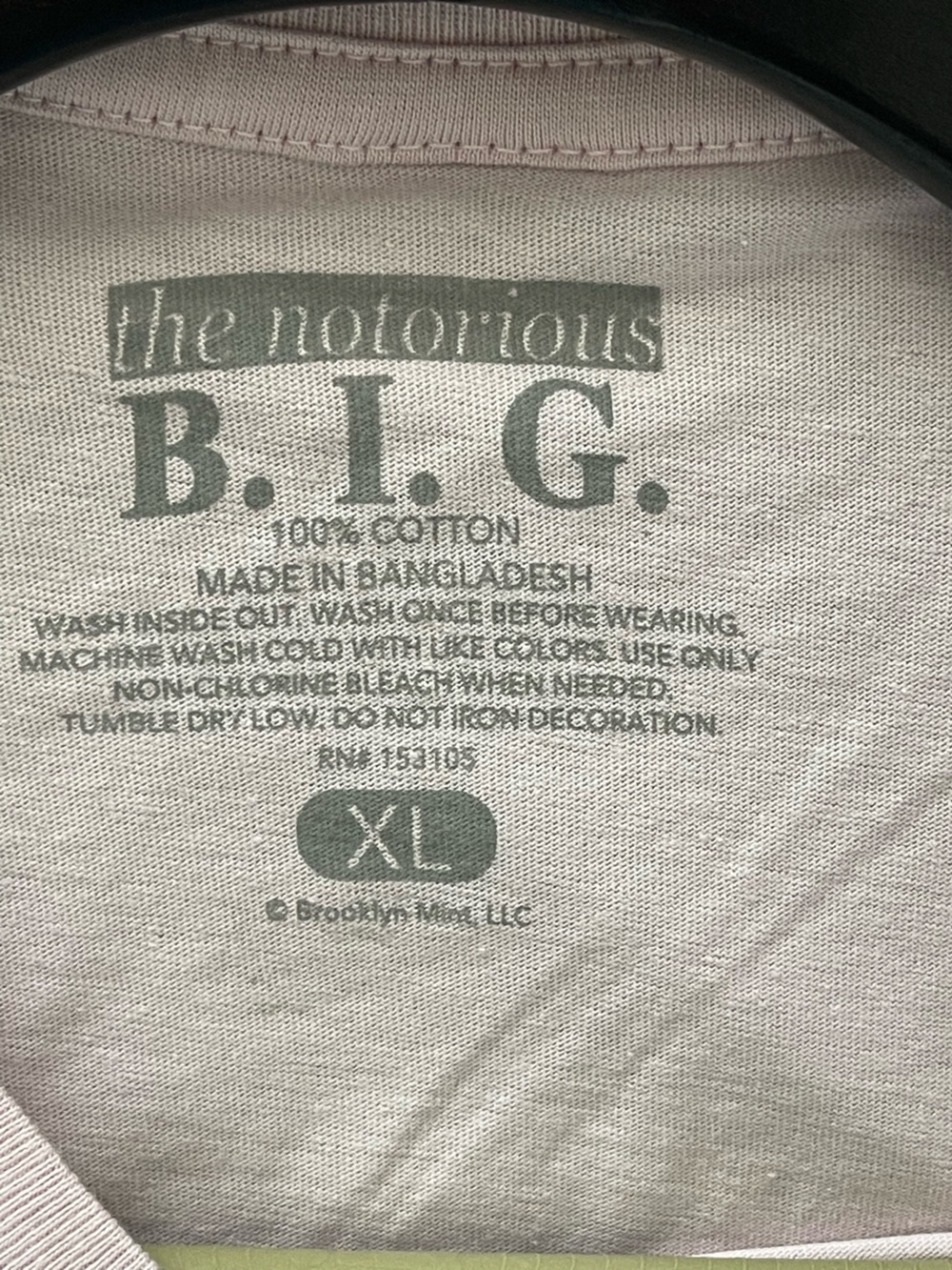 B.I.G. Pink 'Brooklyn' Graphic Short Sleeve Tee-Size XL - Picture 3 of 6